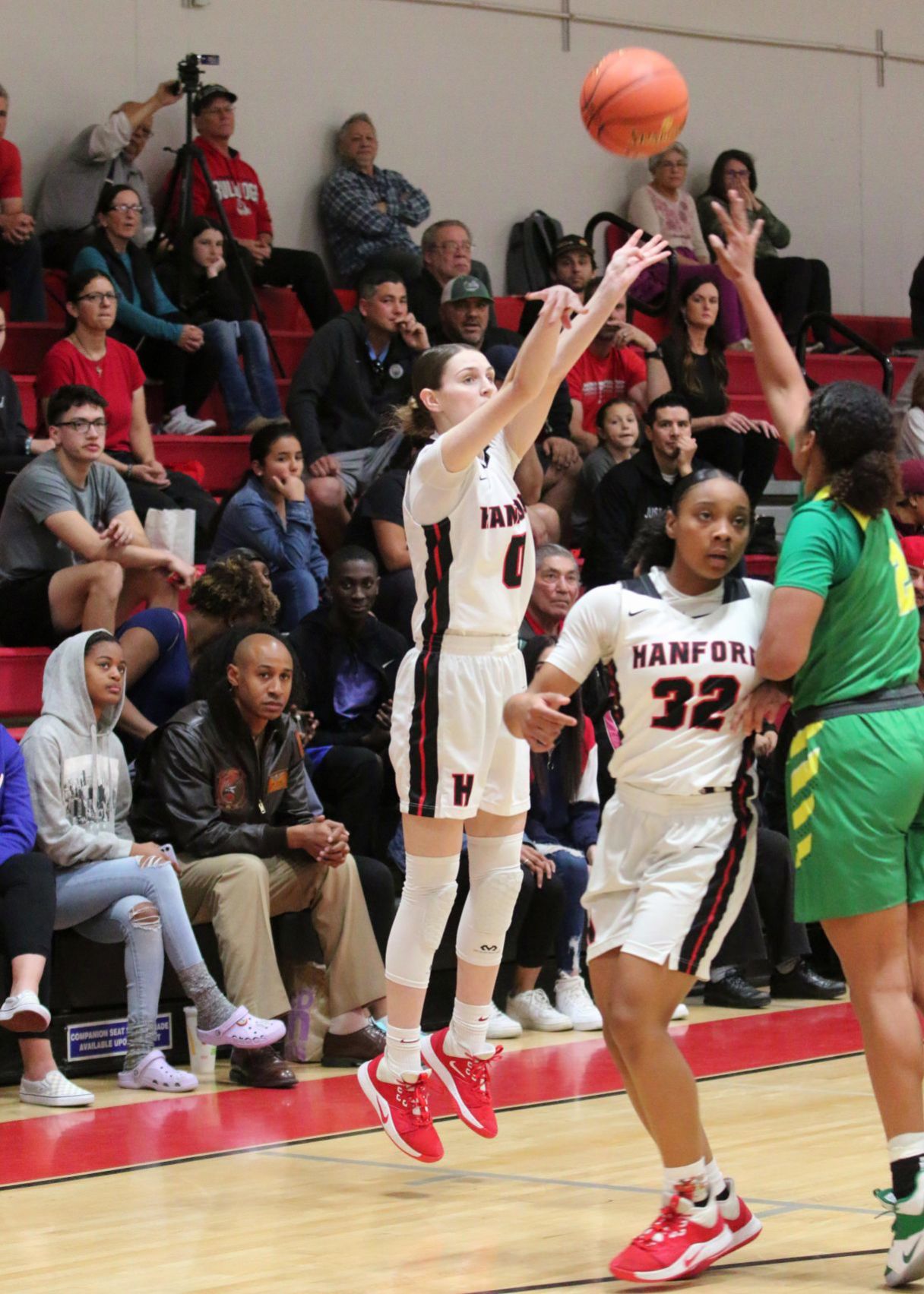 Gallery: Sierra Pacific sweeps season series, beats Hanford 79-58
